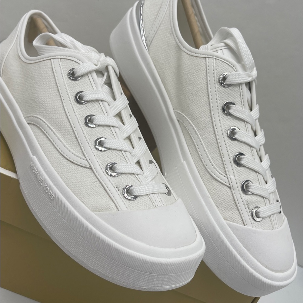 Michael KORS JUDE LACE UP
SMALL WEAVE CANVAS
43S5JUFS2D Sneakers - Picture 6 of 16